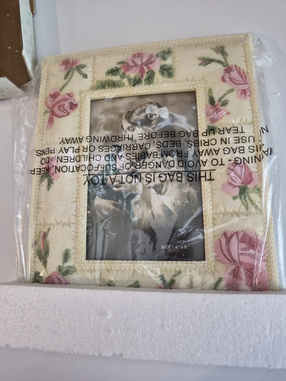 5/25 Rose Linen Frame 4